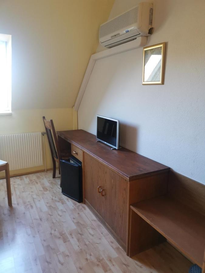 Pension Arkadenhof Fürstenfeld Dış mekan fotoğraf